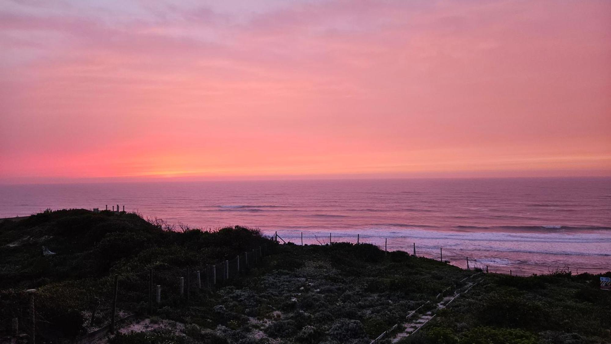 Apartment Nazare Uninterrupted Views And Sounds Of The Sea *