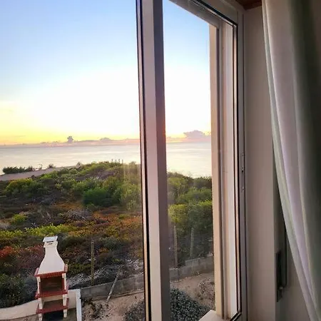 Nazare Uninterrupted Views And Sounds Of The Sea Apartment Pataias Exterior photo